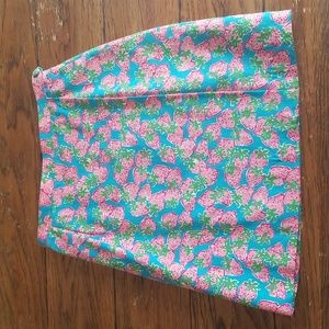 Lilly Pulitzer Wrap Skirt with strawberry print size 4 100% cotton & fully lined